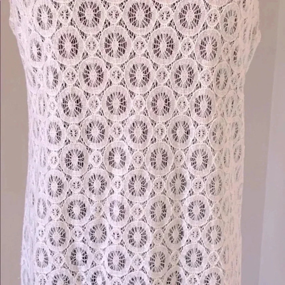 Boutique Ivory Short Sleeve Crochet Dress Women’s Size 10 - Picture 5 of 10